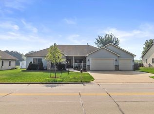 8382 60th Ave, Kenosha, WI 53142