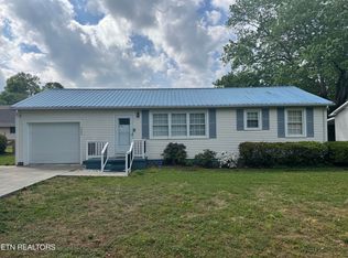 1209 Morgan St, Athens, TN 37303