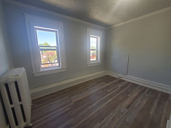 4th image of 290 E Truman Ave APT 8