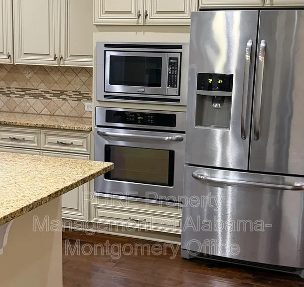 170 Sherwood Trl — Photo 1