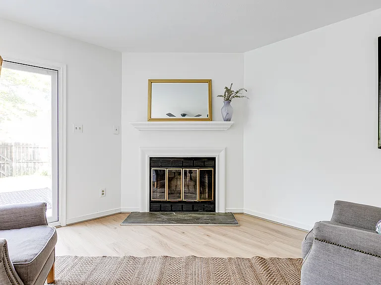 7826 Fitzgerald Ct — Photo 16
