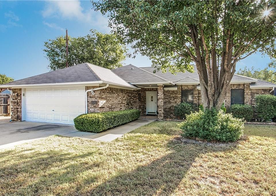 1st image of 6303 Arrowwood Dr