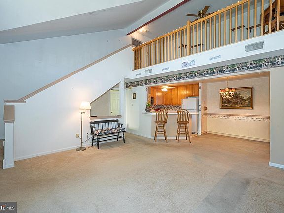 5th image of 2404 Foxmeadow Cir