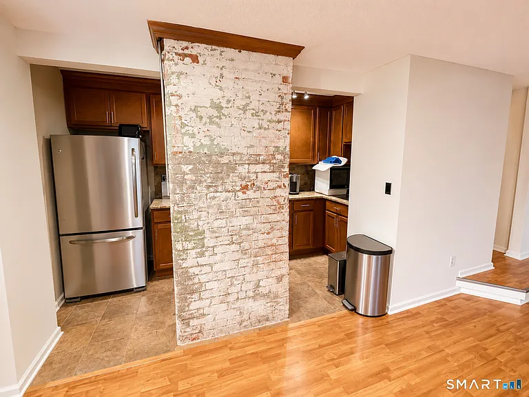 91 Stowe Ave #102 — Photo 1