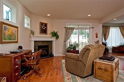4th image of 2223 113th Dr SE