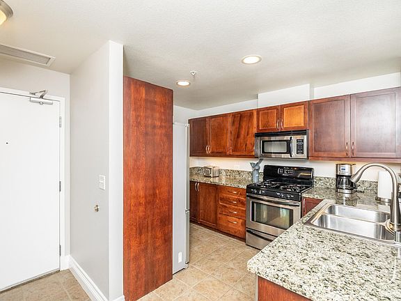 2nd image of 530 K St Unit 315
