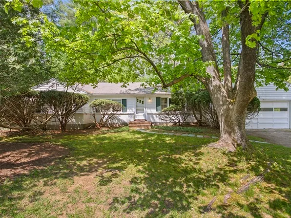 12 Mansion Dr, Topsfield, MA 01983