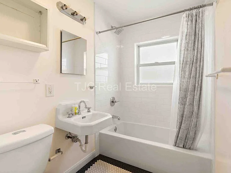 2675 Stuart St — Photo 19