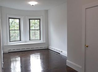 120 Willow St #110-03, Cambridge, MA 02141