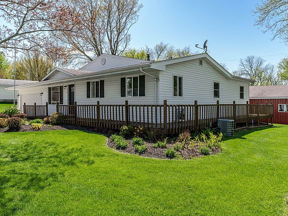 3rd image of 4701 Linview Dr