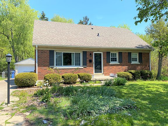 2nd image of 287 Zandale Dr