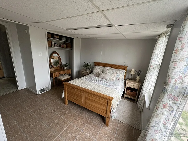 1112 Lenox Ave #2F — Photo 7