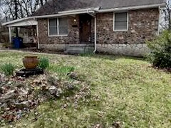 627 Walnut Drive, Neosho, MO 64850