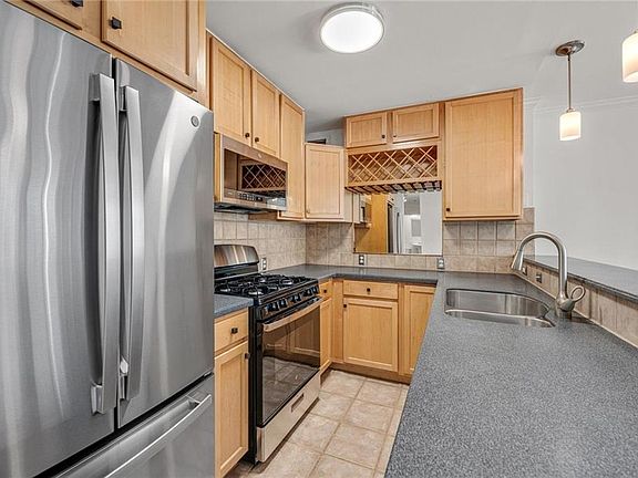 5th image of 620 Peachtree St NE APT 2011