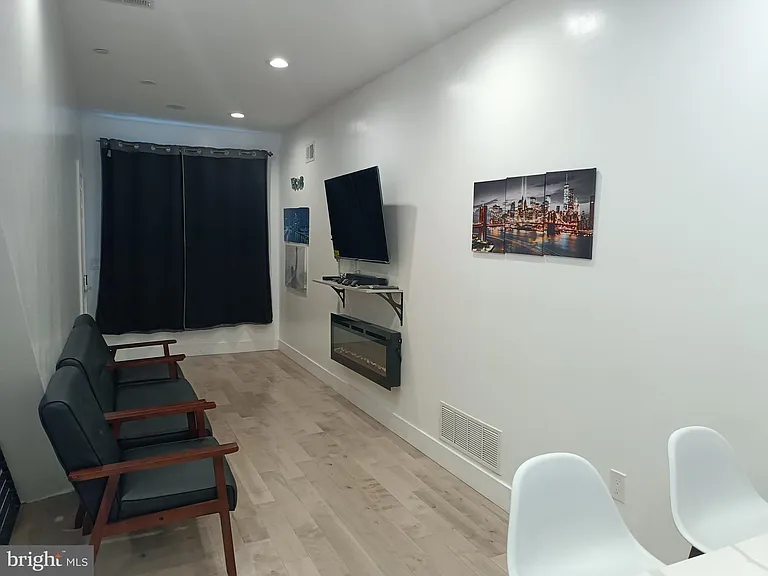 2146 N Fairhill St #1 — Photo 9