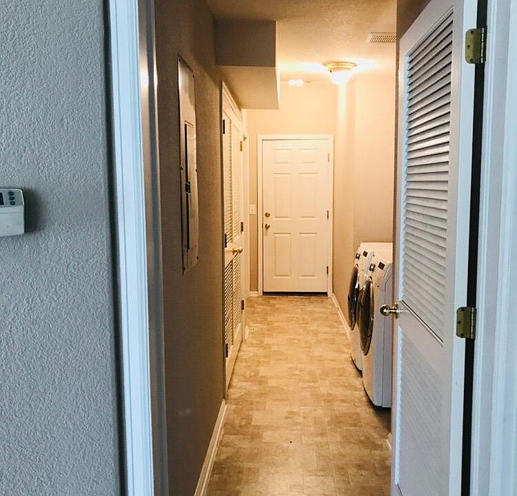 Garage entrance washer & Dryer