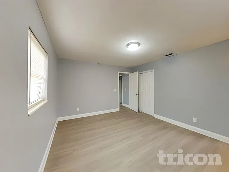 4905 Leprechaun Way — Photo 13