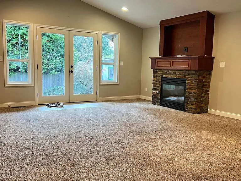 320 235th Pl SW — Photo 2
