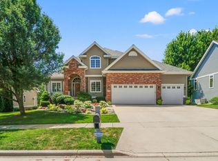 1223 Woodbridge Trl, Waunakee, WI 53597