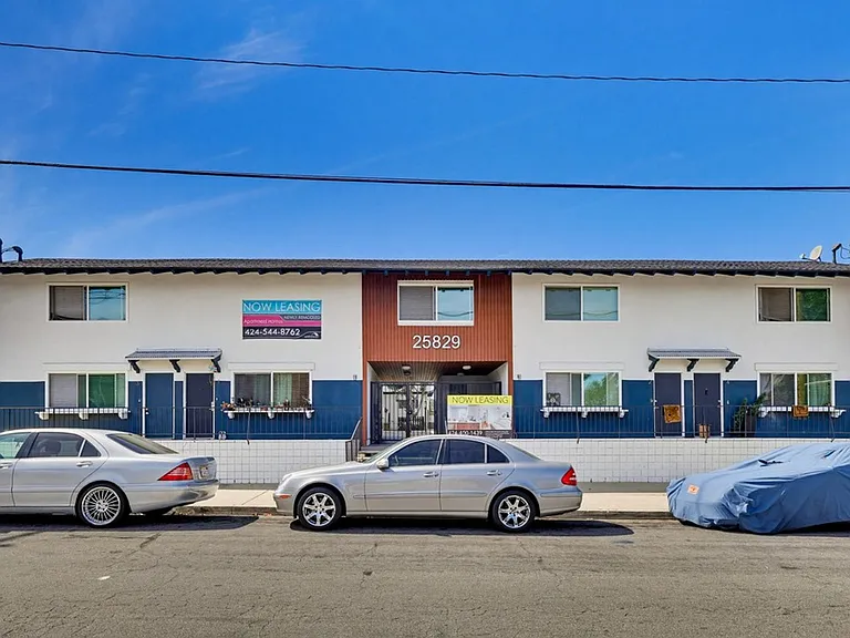 25829 Viana — Photo 23