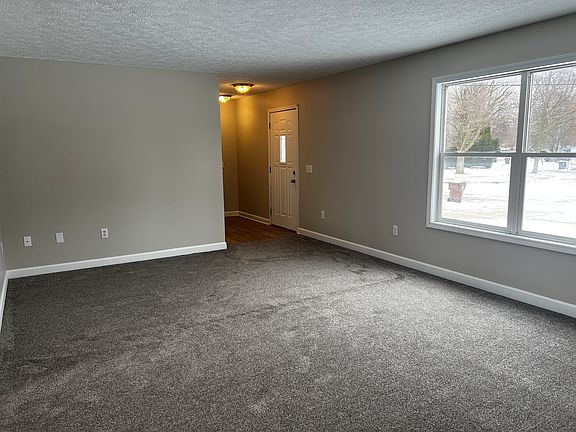 3rd image of 5010 Delray Dr