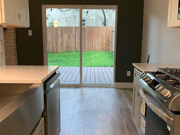 4th image of 2405 Dorsett Oaks Cir #B