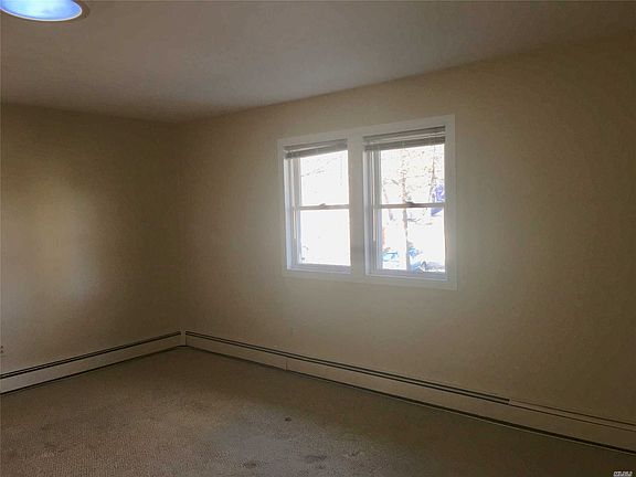 2nd image of 7 Shire Dr