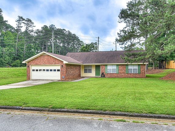 2nd image of 698 Wellington Drive