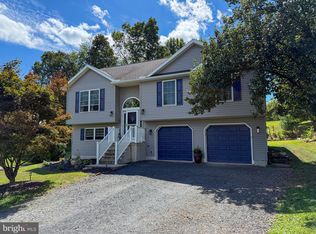 1652 Wampum Dr, Auburn, PA 17922