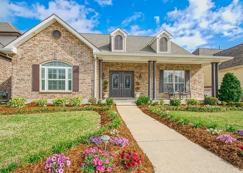1st image of 224 Gum Bayou Ln