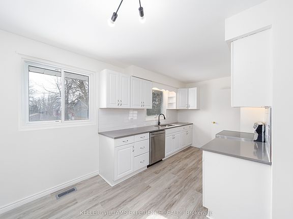 5th image of 91 Cundles Rd E