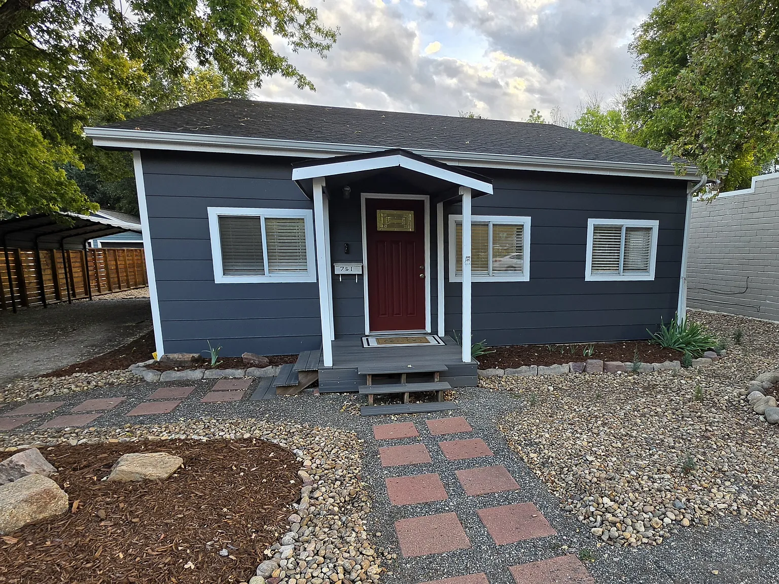 2 bed, 1.5 bath, 1376 sqft, $2,400 — Photo 1