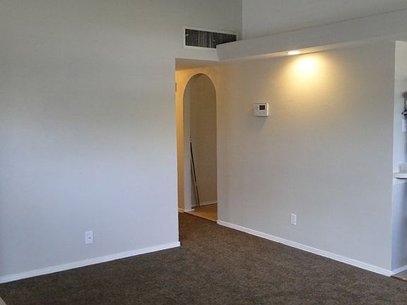 4th image of 2901 Mariana Ave