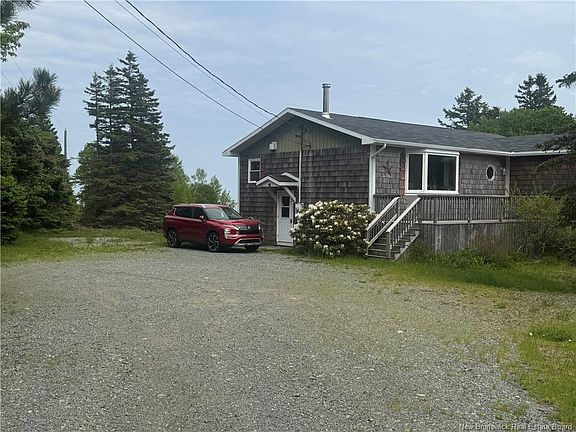 4th image of 208 Whistle Rd