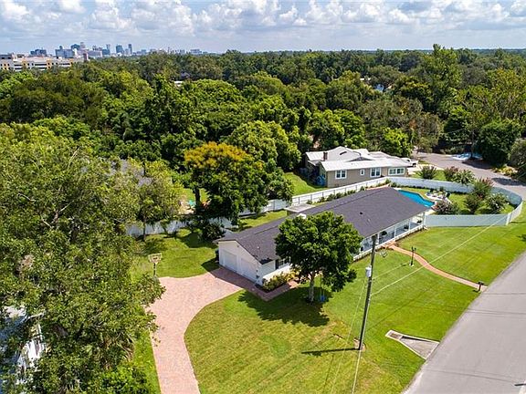 3rd image of 313 Jennie Jewel Dr