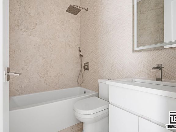 5th image of 444 Lexington Ave APT 2B