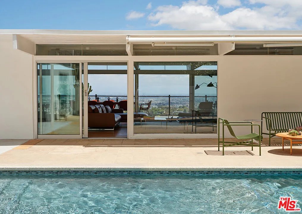5 bed, 5.0 bath, 3000 sqft, $15,000 — Photo 4