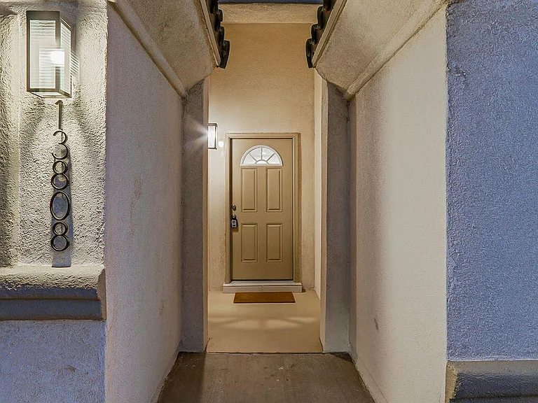 13808 Paseo Sereno Dr — Photo 2
