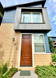 4305 Southeast Division, Portland, OR, 97206
