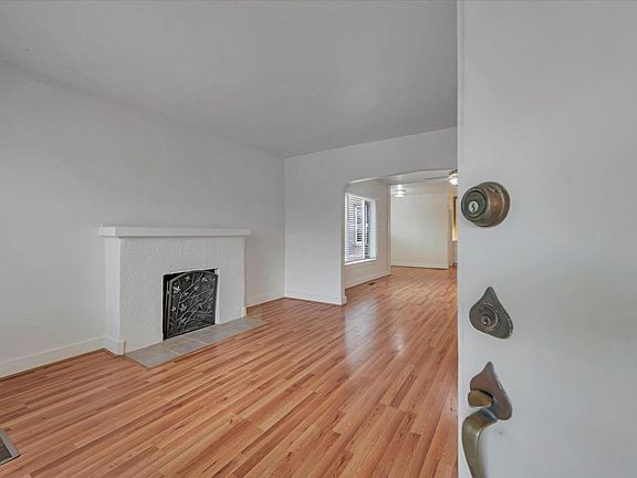 5th image of 125 Santa Lucia Ave