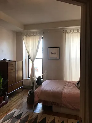 Rented by Metropolitan Realty | media 1