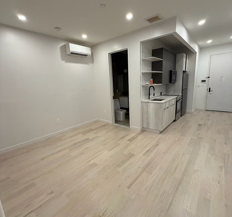 2nd image of 292 Linden Blvd #2A