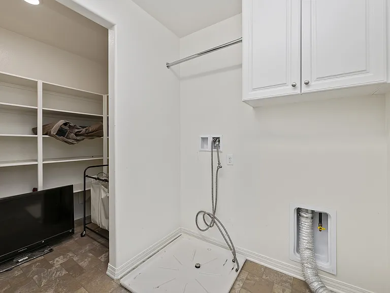 15634 Clove Pl — Photo 7