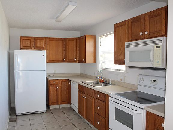 5th image of 1297 Ocean Shore Blvd APT 3