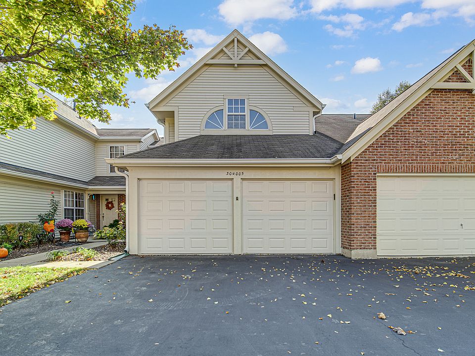 1st image of 30W005 Mayfair Ct