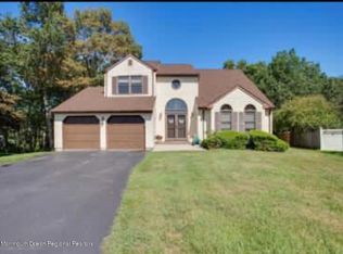 2067 Nakiska Ct, Toms River, NJ 08755