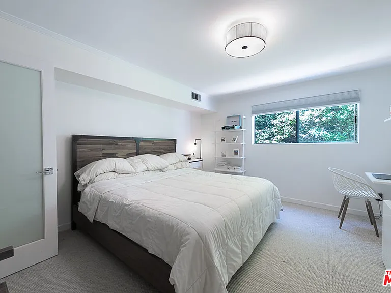 1230 Horn Ave #521 — Photo 14