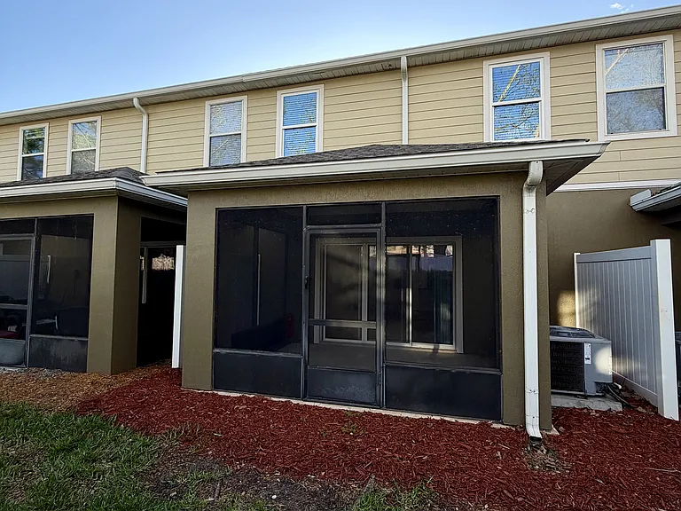 13305 Solar Dr — Photo 24