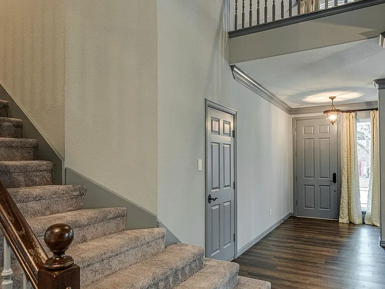 2417 Bonham Trl — Photo 17