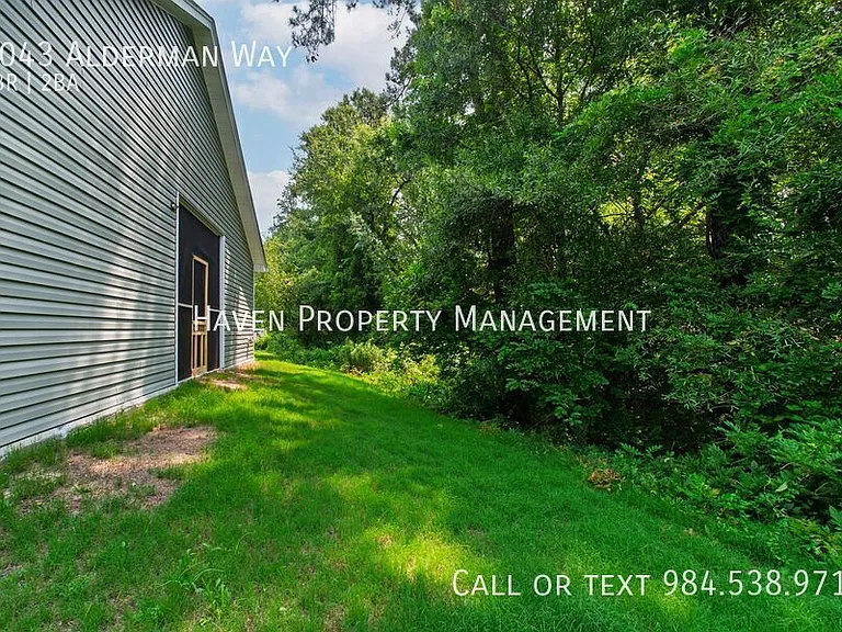 2043 Alderman Way — Photo 21